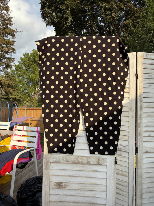 Torrid Polka Dot Cropped Leggings