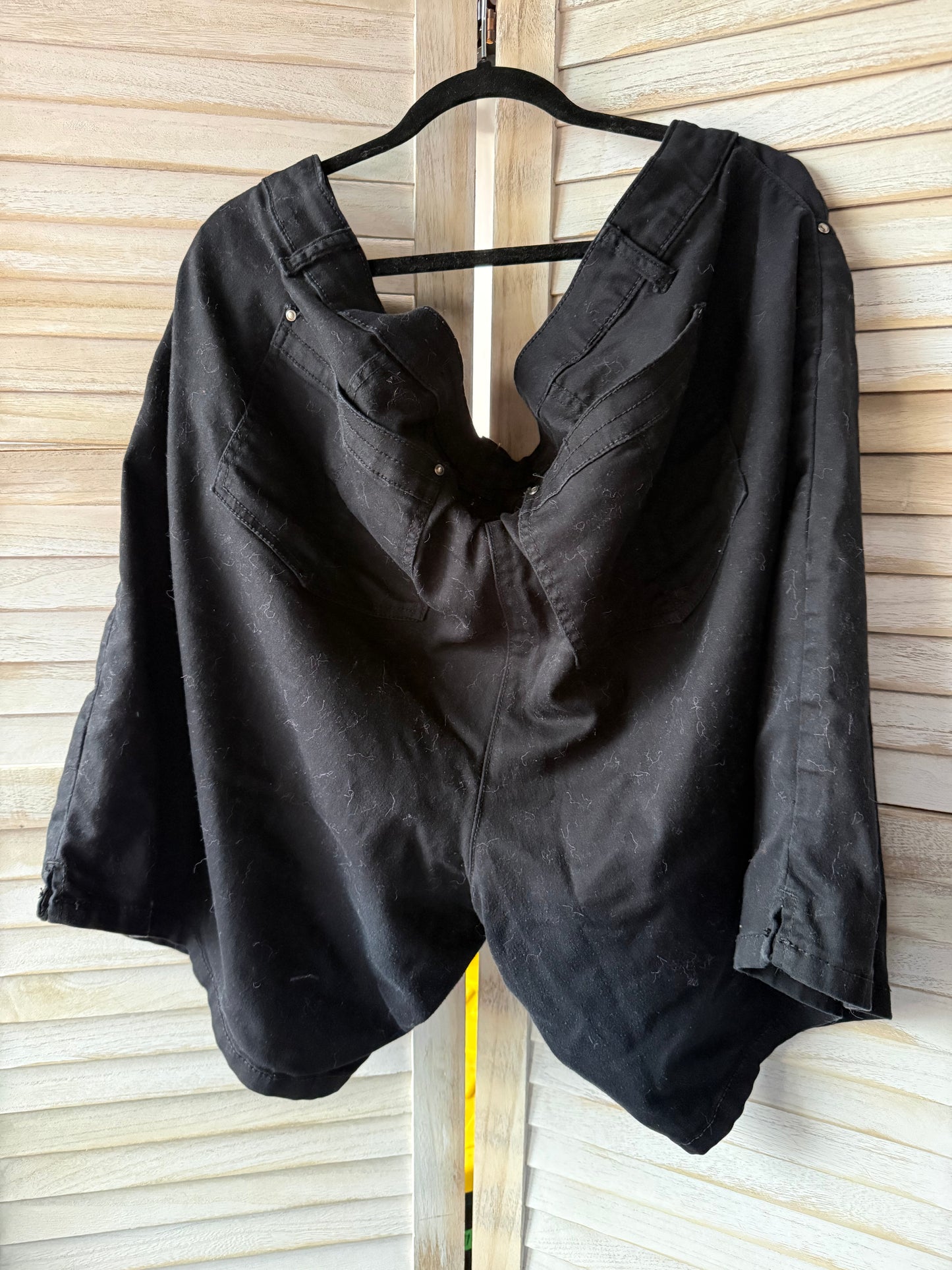 PENN Curvy Fit Denim Shorts
